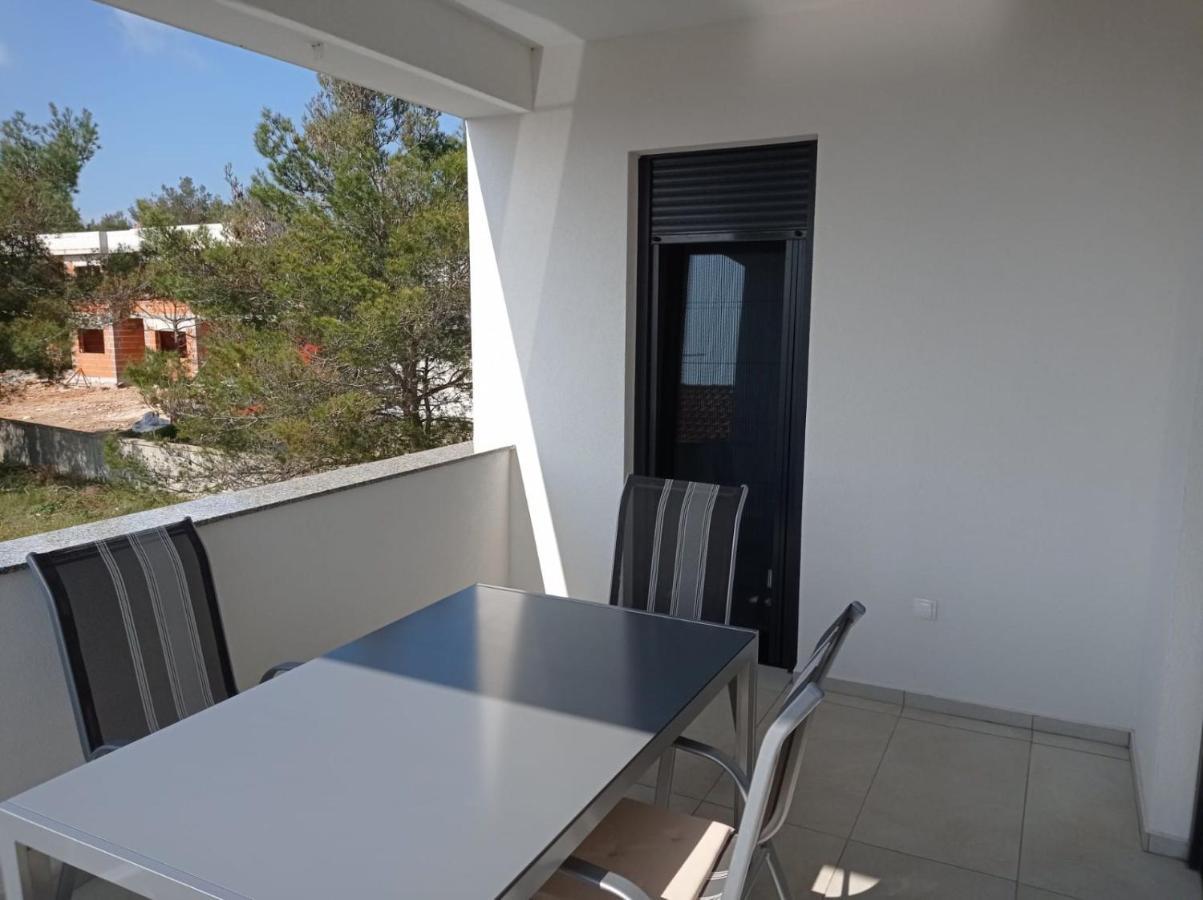 Apartman Franc S วีร์ ภายนอก รูปภาพ